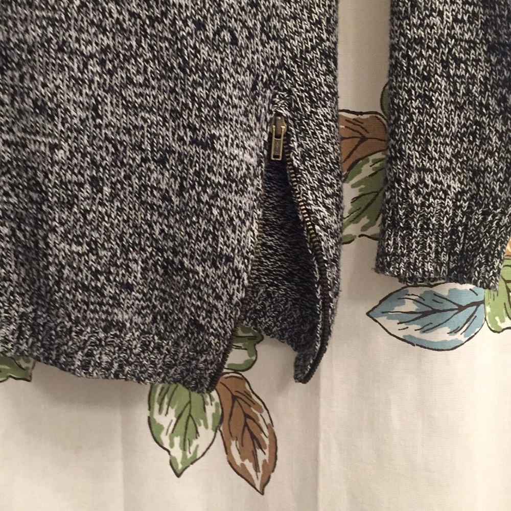 Bcbgeneration Sweater - image 3